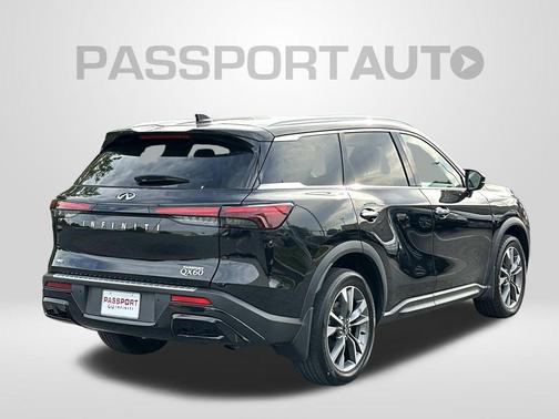 Mineral Black 2023 INFINITI QX60 Luxe
