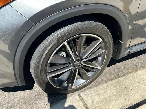 2023 INFINITI QX55 LUXE