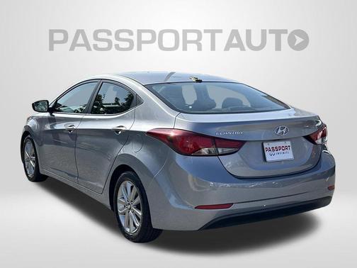 Shale Gray Metallic 2016 Hyundai ELANTRA SE