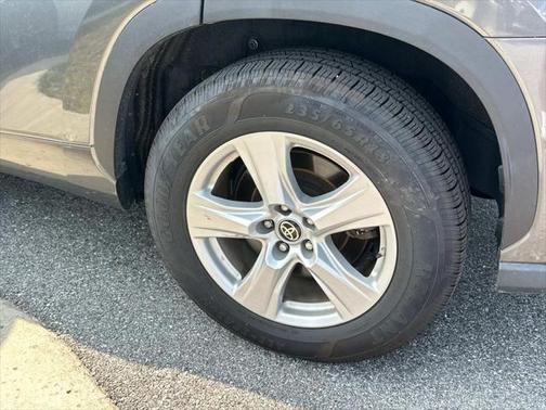 2021 Toyota Highlander L