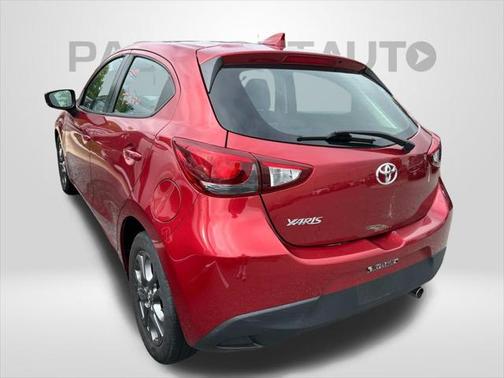 2020 Toyota Yaris Sedan LE