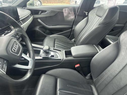 2023 Audi A4 45 S line Premium Plus
