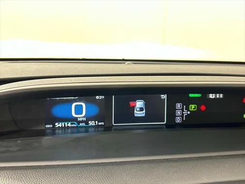 2022 Toyota Prius LE
