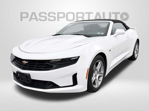 Summit White 2019 Chevrolet Camaro 1LT