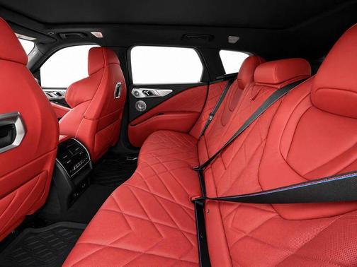 Black Sapphire Metallic 2023 BMW XM Base