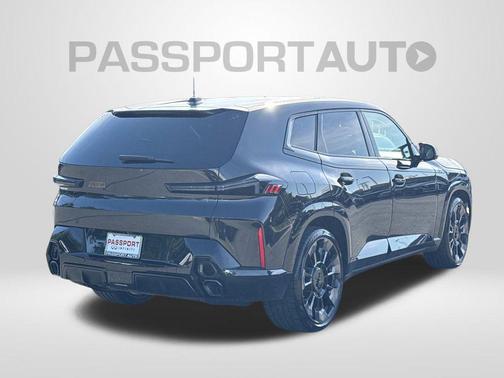 Black Sapphire Metallic 2023 BMW XM Base