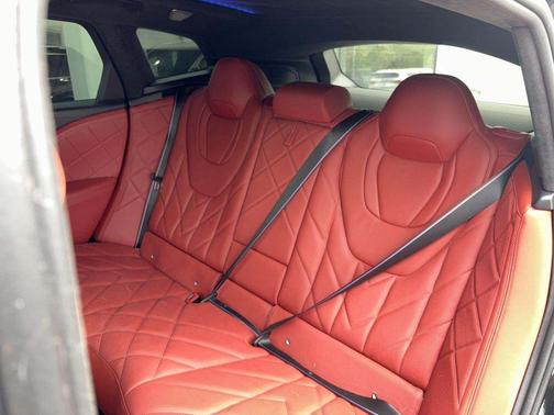 Black Sapphire Metallic 2023 BMW XM Base