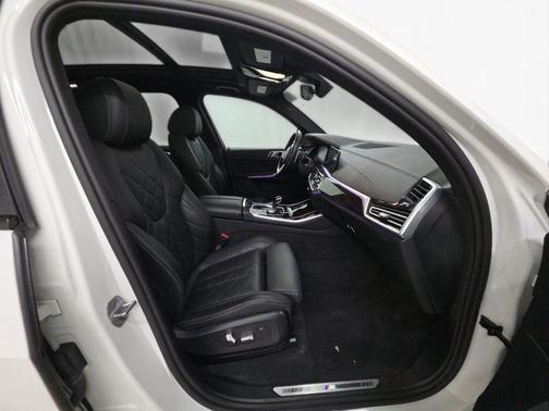 Alpine White 2023 BMW X5 xDrive40i
