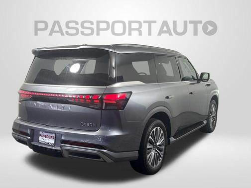 2025 INFINITI QX80 SENSORY AWD