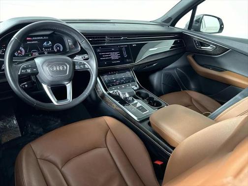 2021 Audi Q7 45 Premium Plus