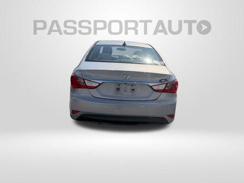 Iridescent Silver Blue Pearl 2014 Hyundai SONATA GLS