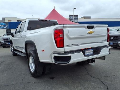2024 Chevrolet Silverado 3500 High Country
