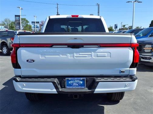2025 Ford F-150 Lightning Platinum