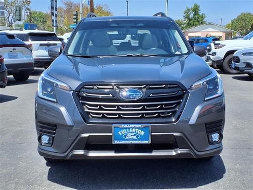 2024 Subaru Forester Premium