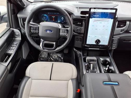 2025 Ford F-150 Lightning Platinum