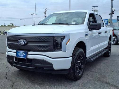 2025 Ford F-150 Lightning XLT