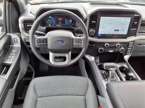 2025 Ford F-150 Lightning XLT
