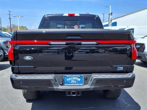2025 Ford F-150 Lightning Platinum