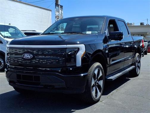 2025 Ford F-150 Lightning Platinum