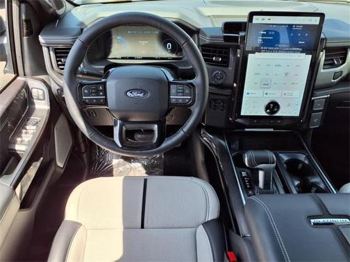 2025 Ford F-150 Lightning Platinum
