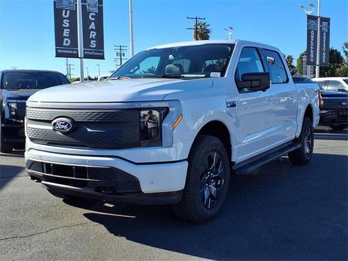 2025 Ford F-150 Lightning Flash