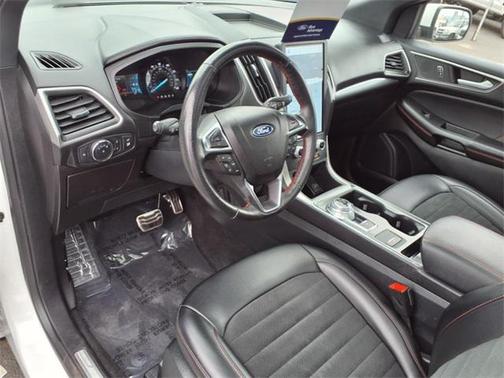 2022 Ford Edge ST Line