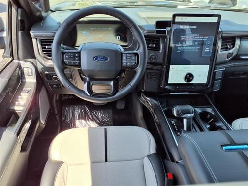 2025 Ford F-150 Lightning Platinum