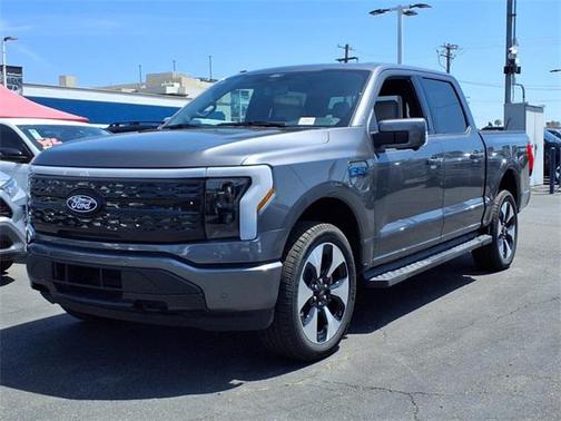 2025 Ford F-150 Lightning Platinum