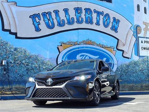 2019 Toyota Camry SE