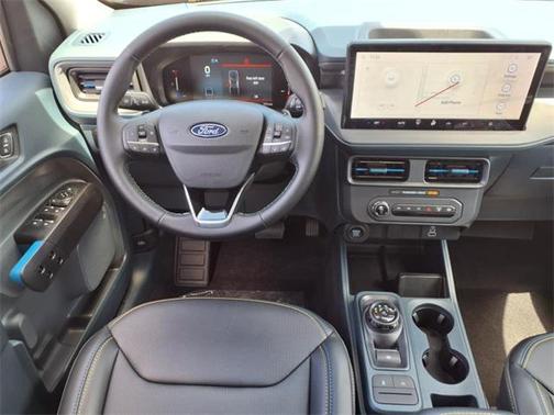 2025 Ford Maverick Lobo Standard