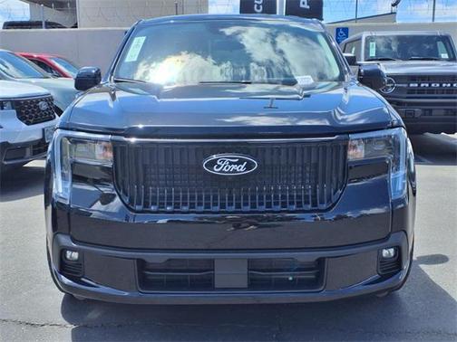 2025 Ford Maverick Lobo Standard