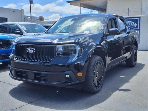 2025 Ford Maverick Lobo Standard