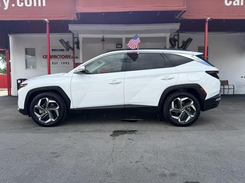 White Pearl 2024 Hyundai TUCSON Limited