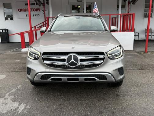 Mojave Silver Metallic 2021 Mercedes-Benz GLC 300 Base
