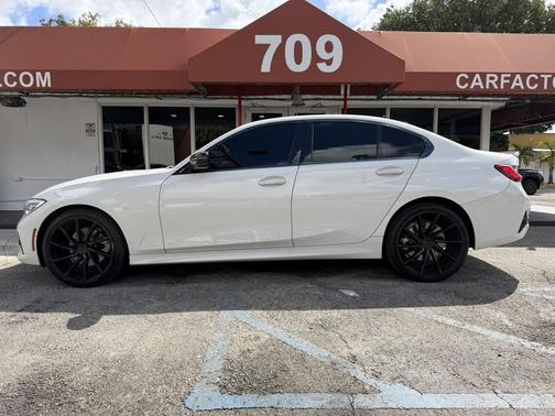Alpine White 2020 BMW 330 330i