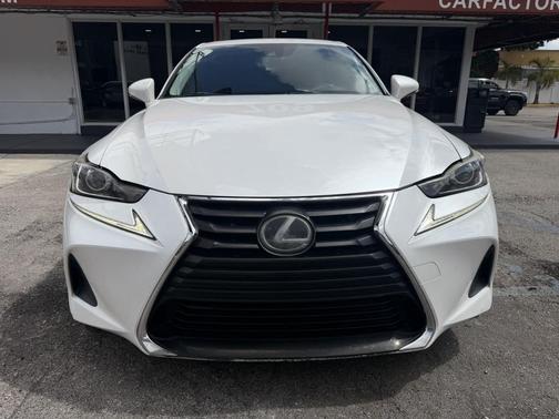 Eminent White Pearl 2018 Lexus IS 300 Base