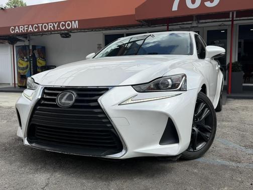 Eminent White Pearl 2018 Lexus IS 300 Base
