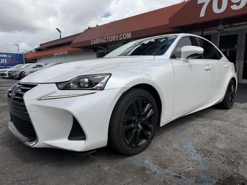 Eminent White Pearl 2018 Lexus IS 300 Base