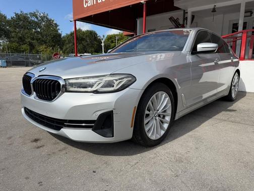 Glacier Silver Metallic 2021 BMW 530 530i
