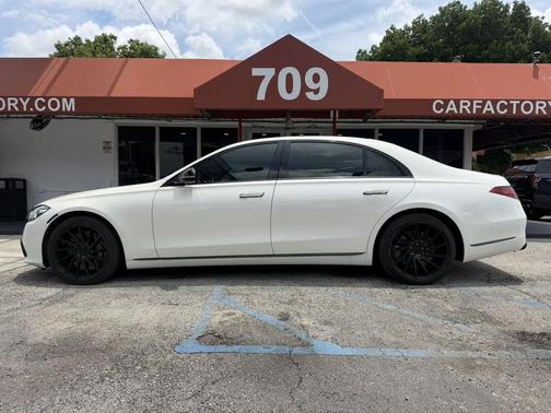 MANUFAKTUR exclusive diamond white bright 2022 Mercedes-Benz S-Class 4MATIC