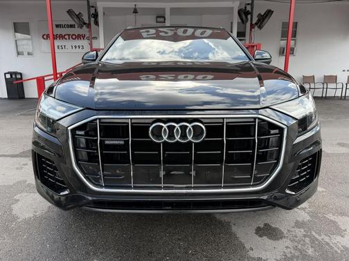 Night Black 2019 Audi Q8 3.0T Premium