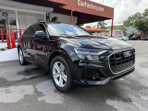 Night Black 2019 Audi Q8 3.0T Premium