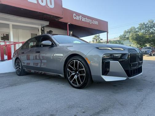 Oxide Grey Metallic 2023 BMW 740 i