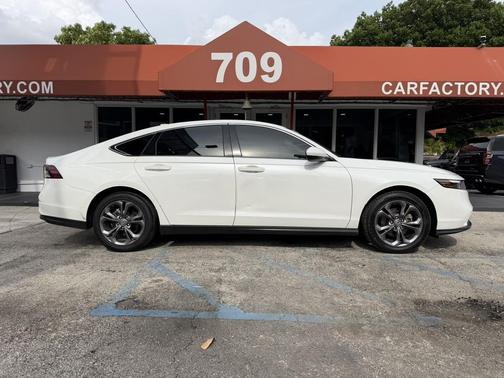 Platinum White 2023 Honda Accord EX