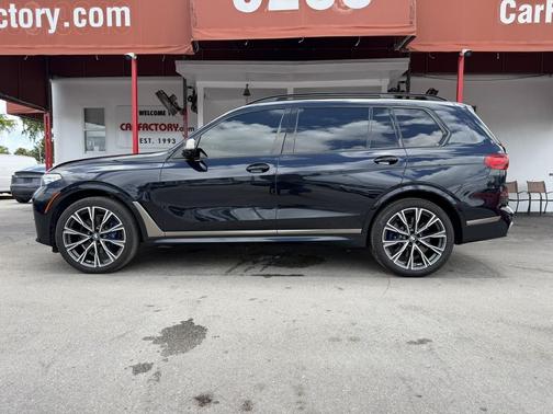 Carbon Black Metallic 2020 BMW X7 M50i