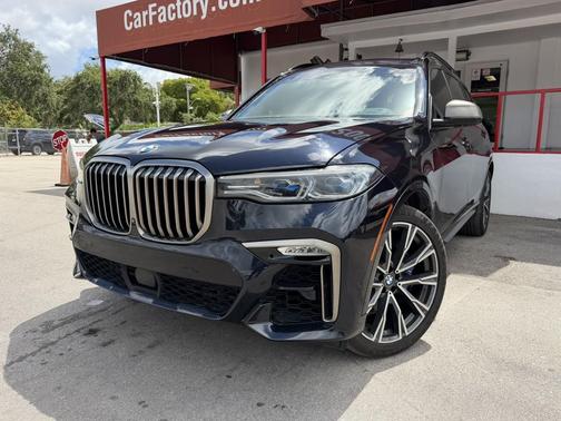 Carbon Black Metallic 2020 BMW X7 M50i