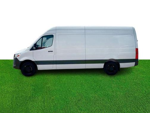 Arctic+White 2025 Mercedes-Benz Sprinter 2500 High Roof