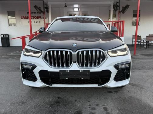 Mineral White Metallic 2020 BMW X6 sDrive40i