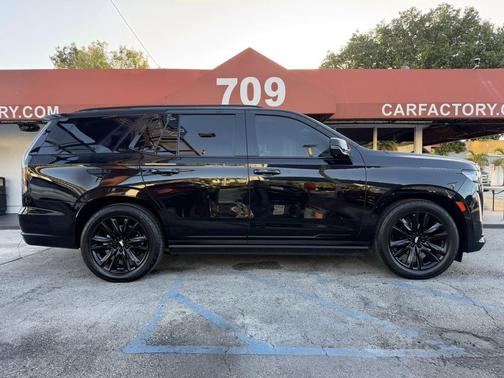 2023 Cadillac Escalade Sport Platinum