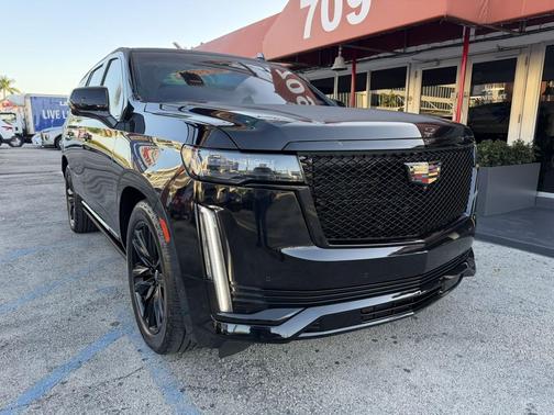 2023 Cadillac Escalade Sport Platinum